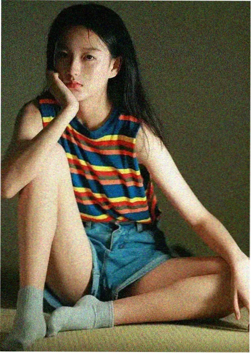 校园成长纤细画风动漫十六格呼吸海报